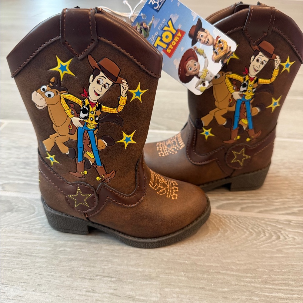 NWT Disney Pixar Toy Story Woody Pull On Zip Up Brown Boots Boys Toddler Size 5